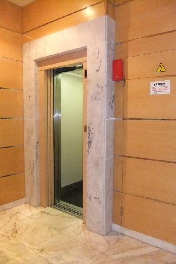 Apartamento En Pleno Centro Apartment A Coruna Bagian luar foto